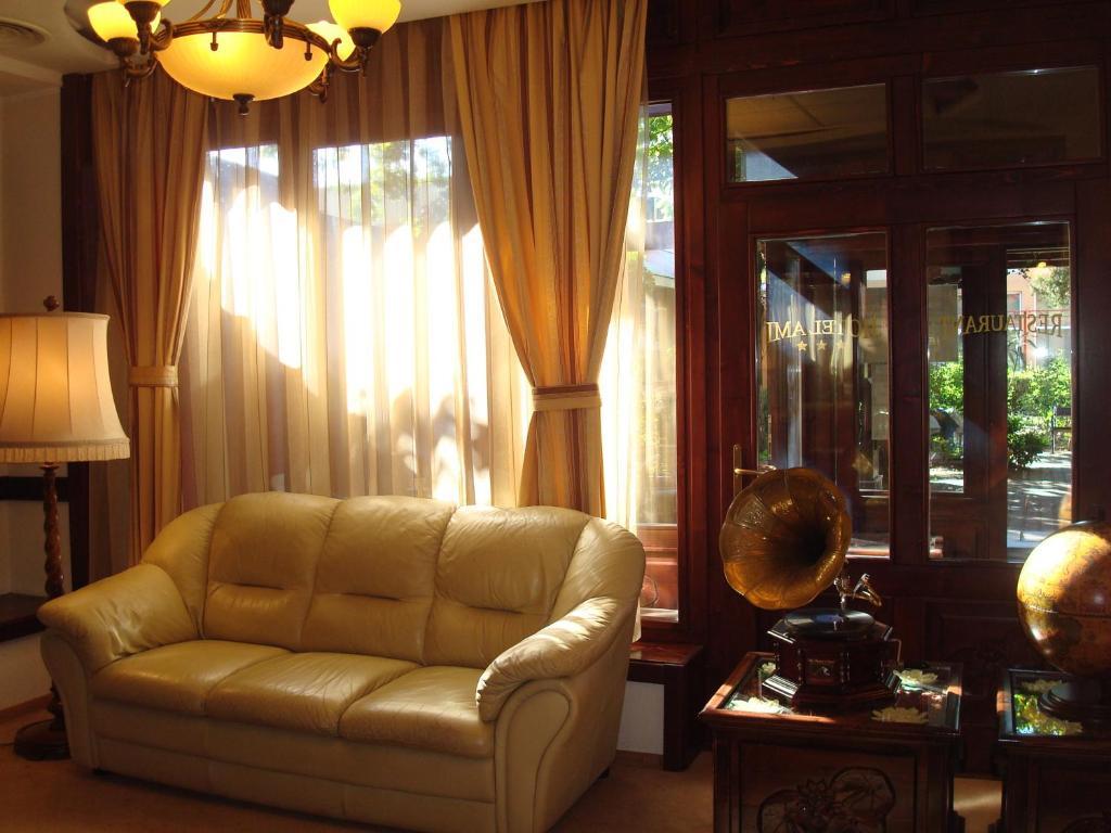 Hotel Ami Băile Felix Exteriér fotografie